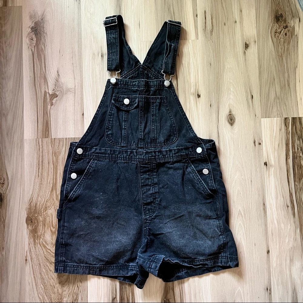 Retro style overalls.